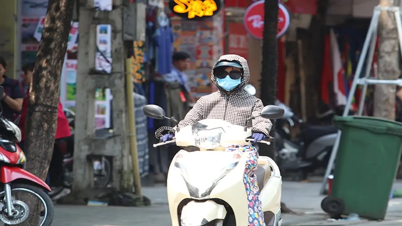 موجة حر شديدة تجتاح مناطق عديدة وسط درجات حرارة تتجاوز 40 درجة مئوية